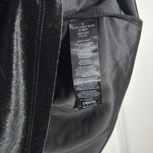 ASOS Black Short Sleeve Velour Crew Neck Tee Size S - Picture 4 of 5